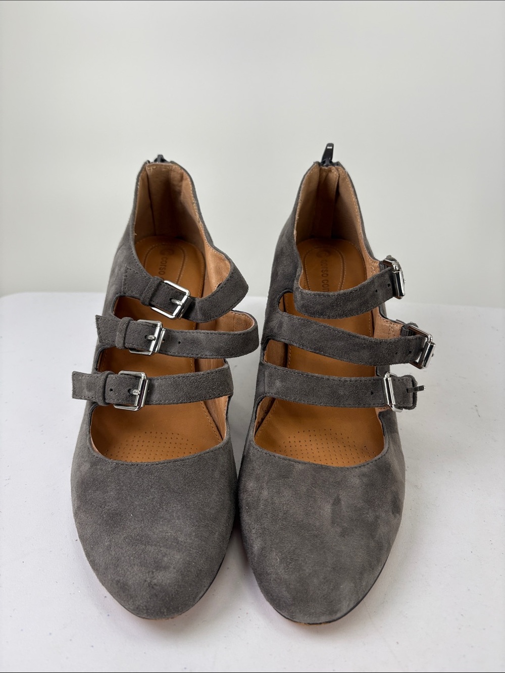 🐨 Corso Como Gray Suede Triple-Strap Heels